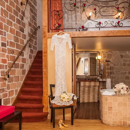 Hotel Europe Saint Severin-paris Notre Dame 3*